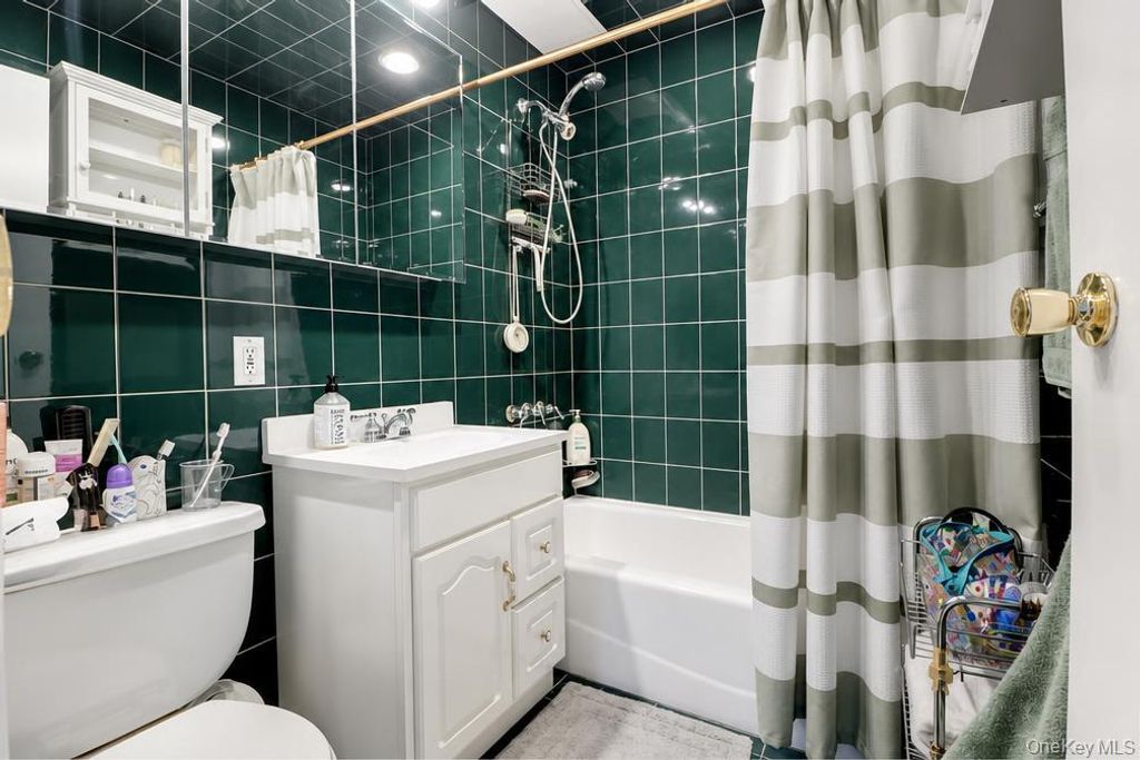 6214 62nd Road, Middle Village, NY 11379 — photo 4