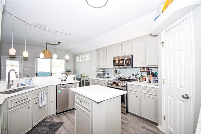 13850 Eaglesnest Bay Dr, Corpus Christi, TX 78418