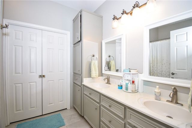 13850 Eaglesnest Bay Dr, Corpus Christi, TX 78418