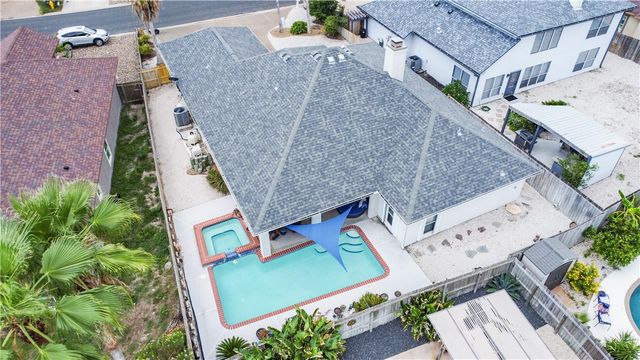 13850 Eaglesnest Bay Dr, Corpus Christi, TX 78418