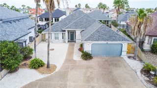 13850 Eaglesnest Bay Dr, Corpus Christi, TX 78418