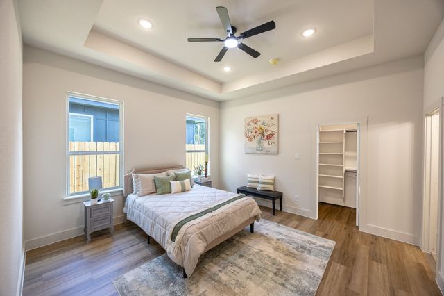 903 S Ayers Avenue, Fort Worth, TX 76103