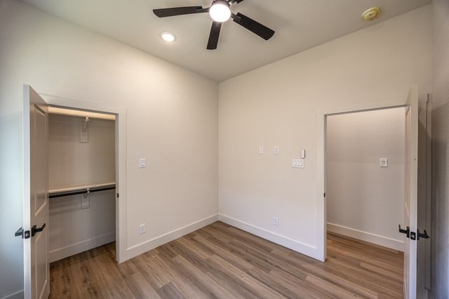 903 S Ayers Avenue, Fort Worth, TX 76103