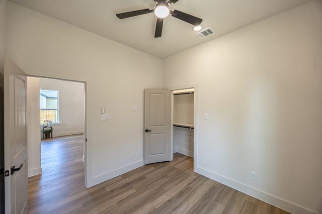 903 S Ayers Avenue, Fort Worth, TX 76103