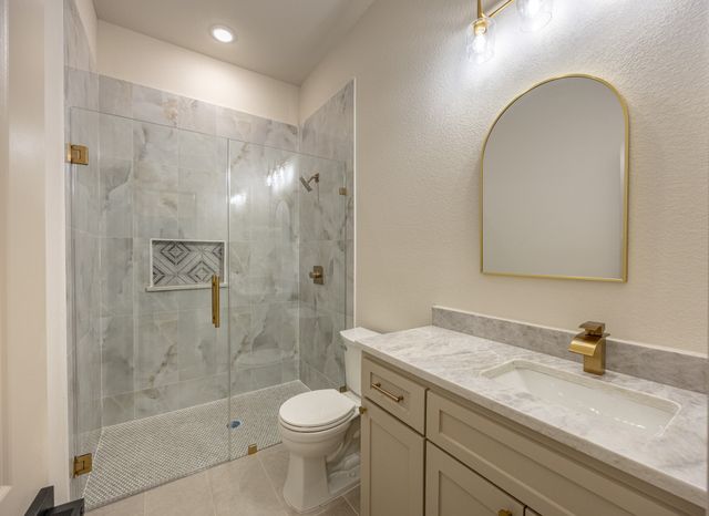 903 S Ayers Avenue, Fort Worth, TX 76103