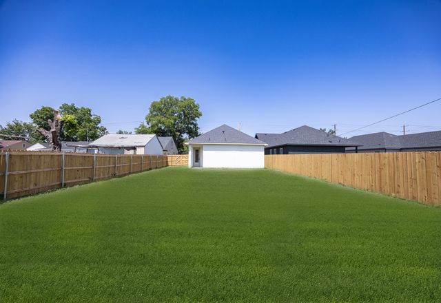 903 S Ayers Avenue, Fort Worth, TX 76103