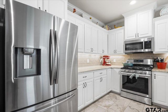 225 Patience Ave., Lindale, TX 75771