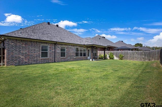 225 Patience Ave., Lindale, TX 75771