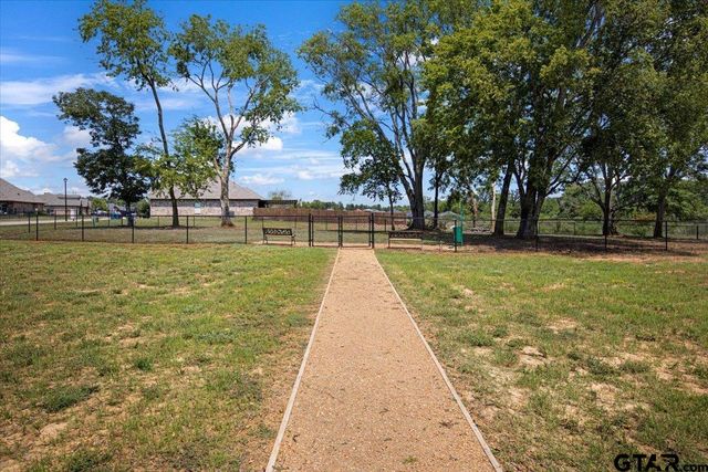 225 Patience Ave., Lindale, TX 75771