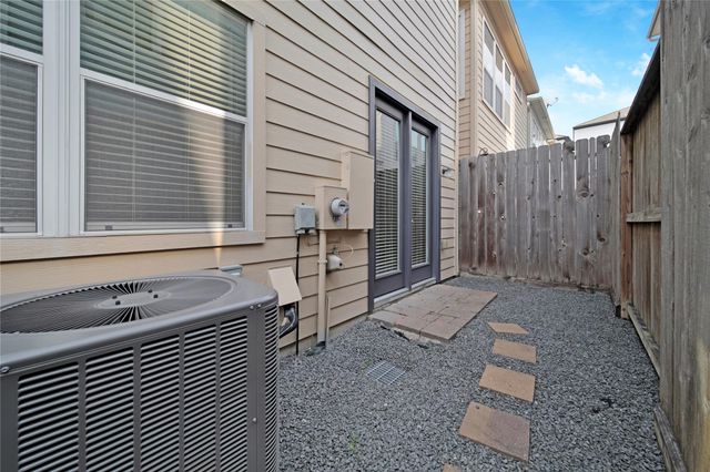 2726 Sherwin Street, Houston, TX 77007