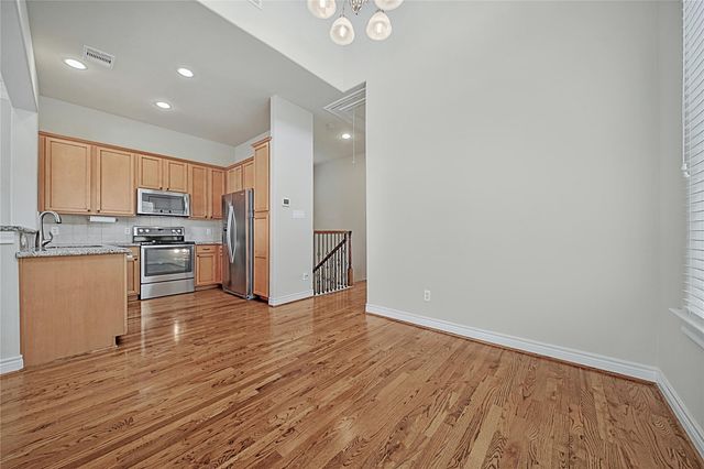 2726 Sherwin Street, Houston, TX 77007