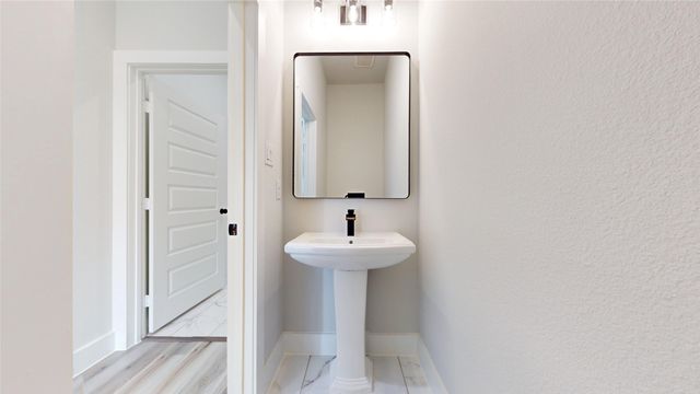 2339 4th Street, Grand Prairie, TX 75051