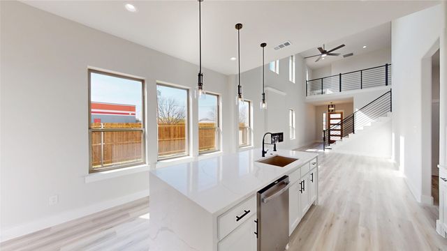 2339 4th Street, Grand Prairie, TX 75051