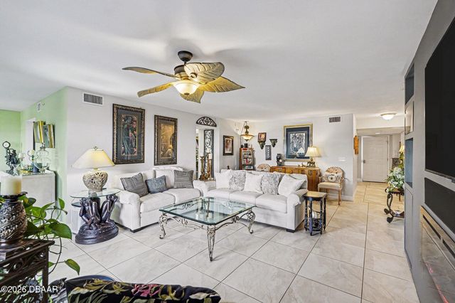 1 John Anderson Dr Apt 205, Ormond Beach, FL 32176