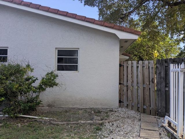 17367 SW 95th Avenue 17367, Palmetto Bay, FL 33157