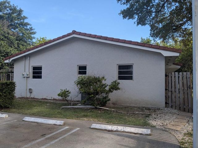17367 SW 95th Avenue 17367, Palmetto Bay, FL 33157