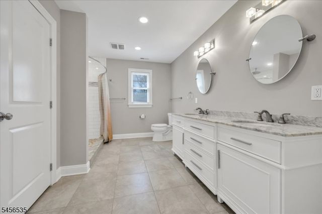 657 Foothill Rd, Bridgewater Twp., NJ 08807