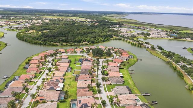 3716 PARADISO CIRCLE, Kissimmee, FL 34746