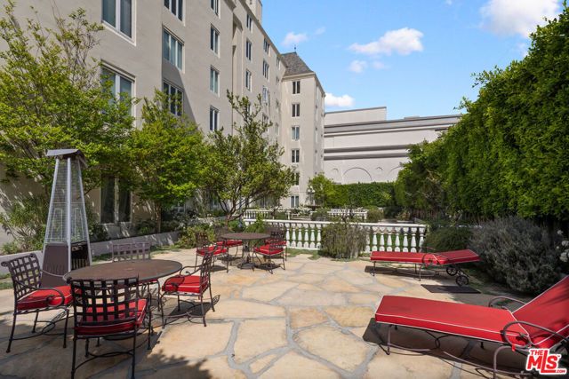 1424 N Crescent Heights Boulevard 28, West Hollywood, CA 90046