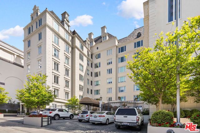 1424 N Crescent Heights Boulevard 28, West Hollywood, CA 90046