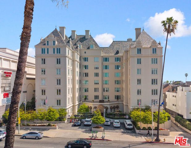 1424 N Crescent Heights Boulevard 28, West Hollywood, CA 90046