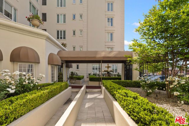 1424 N Crescent Heights Boulevard 28, West Hollywood, CA 90046