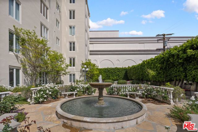 1424 N Crescent Heights Boulevard 28, West Hollywood, CA 90046