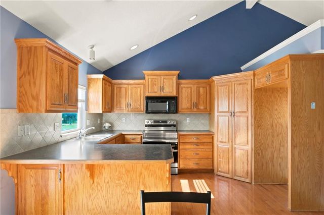 19985 CRESTONE Street, Spring Hill, KS 66083