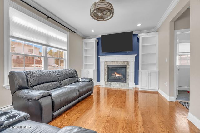 22 Wicker Place, Morganville, NJ 07751