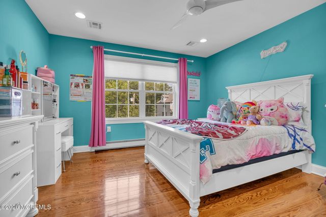 22 Wicker Place, Morganville, NJ 07751