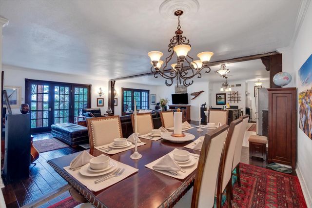 2224 S Piney Point Road 218, Houston, TX 77063