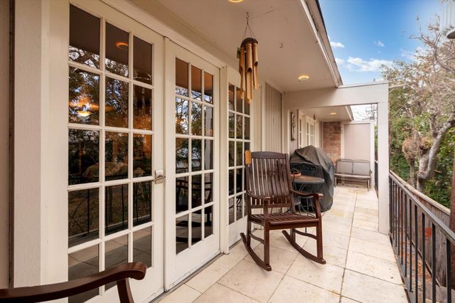 2224 S Piney Point Road 218, Houston, TX 77063