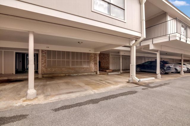 2224 S Piney Point Road 218, Houston, TX 77063