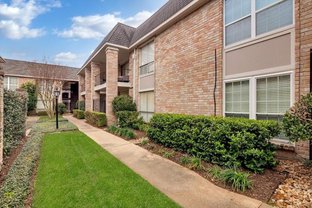 2224 S Piney Point Road 218, Houston, TX 77063