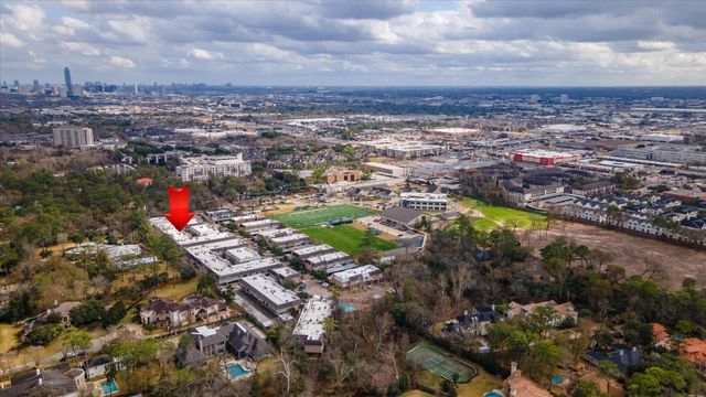 2224 S Piney Point Road 218, Houston, TX 77063