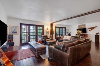 2224 S Piney Point Road 218, Houston, TX 77063