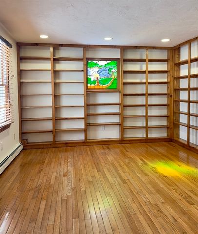 30 Ellisville Rd, Plymouth, MA 02360