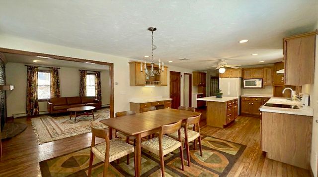 30 Ellisville Rd, Plymouth, MA 02360