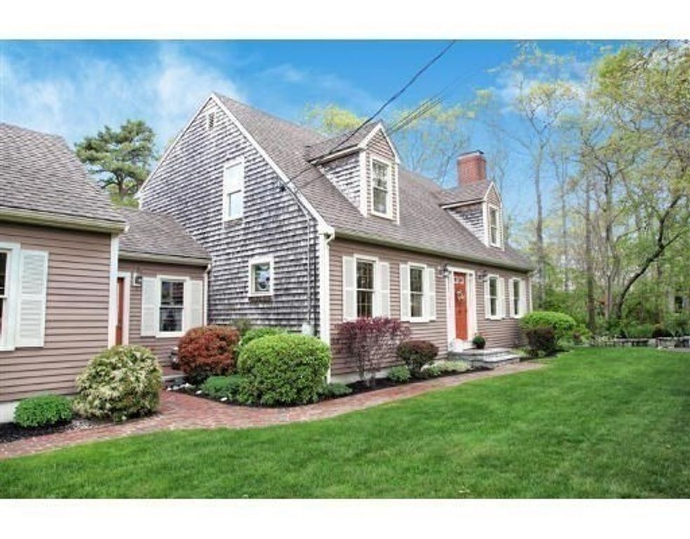 30 Ellisville Rd, Plymouth, MA 02360