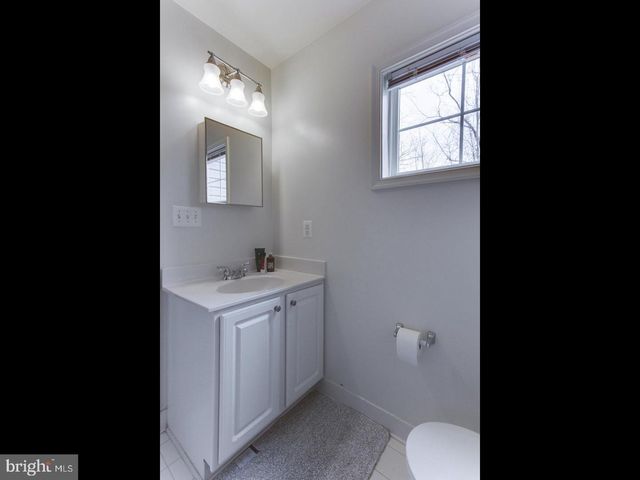 152 MOORE DR, Rockville, MD 20850