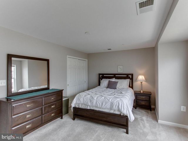 152 MOORE DR, Rockville, MD 20850