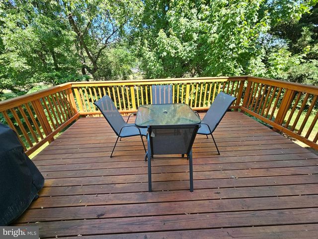 152 MOORE DR, Rockville, MD 20850