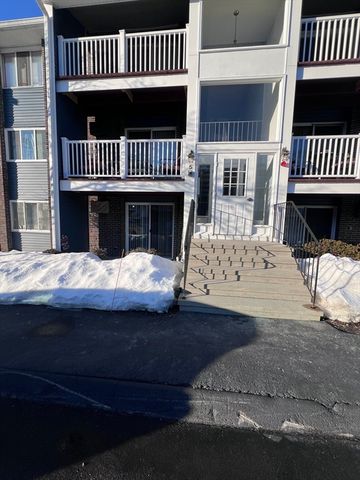 5 Woodcrest Ct 1, Weymouth, MA 02190