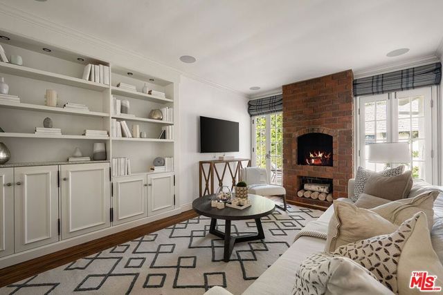 501 Ocampo Drive, Pacific Palisades, CA 90272