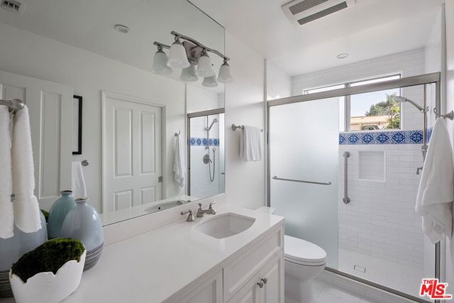 501 Ocampo Drive, Pacific Palisades, CA 90272