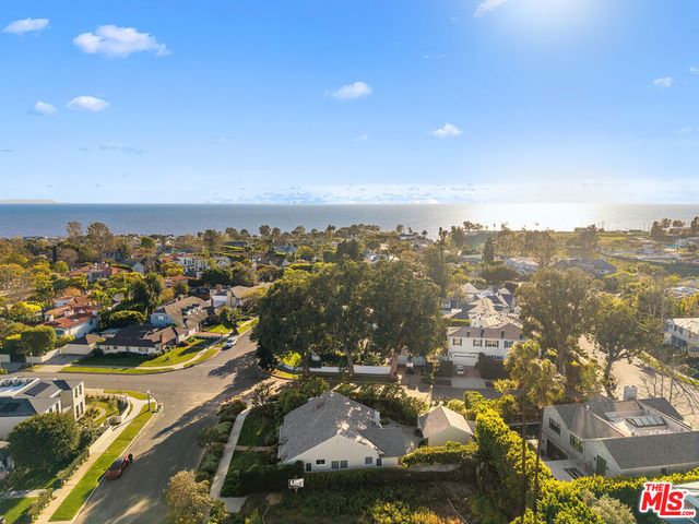 501 Ocampo Drive, Pacific Palisades, CA 90272