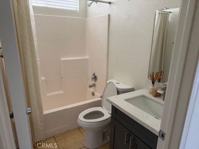 11767 Tara, Adelanto, CA 92301