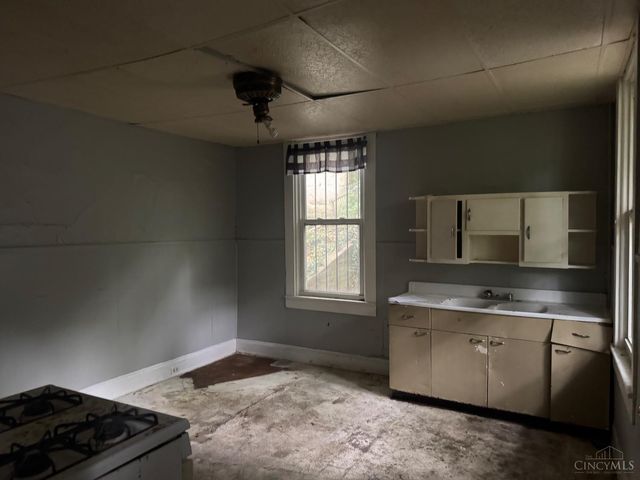 2432 Halstead Street, Cincinnati, OH 45214