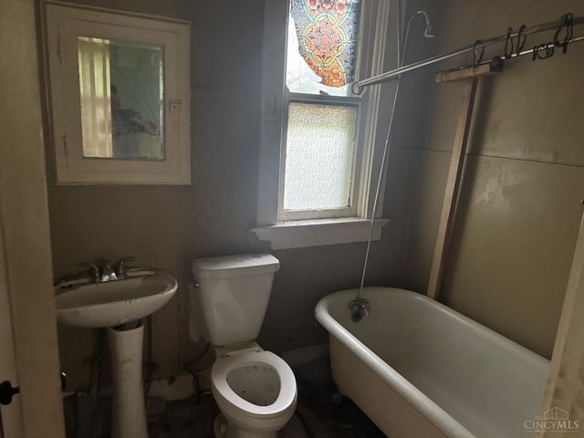 2432 Halstead Street, Cincinnati, OH 45214