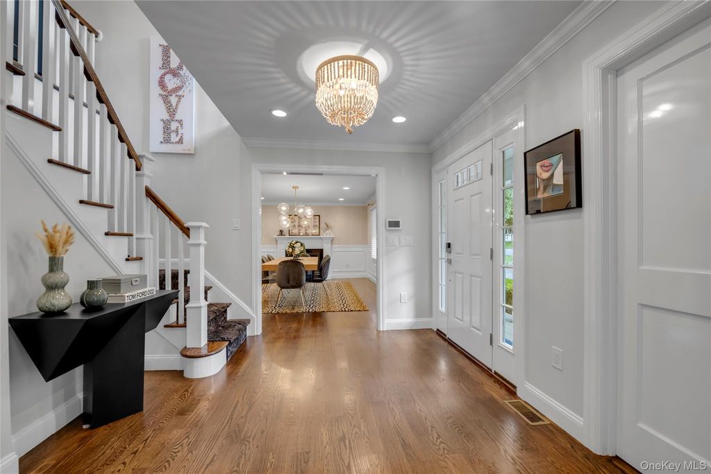 17 Colonial Road, Port Washington, NY 11050 — photo 4